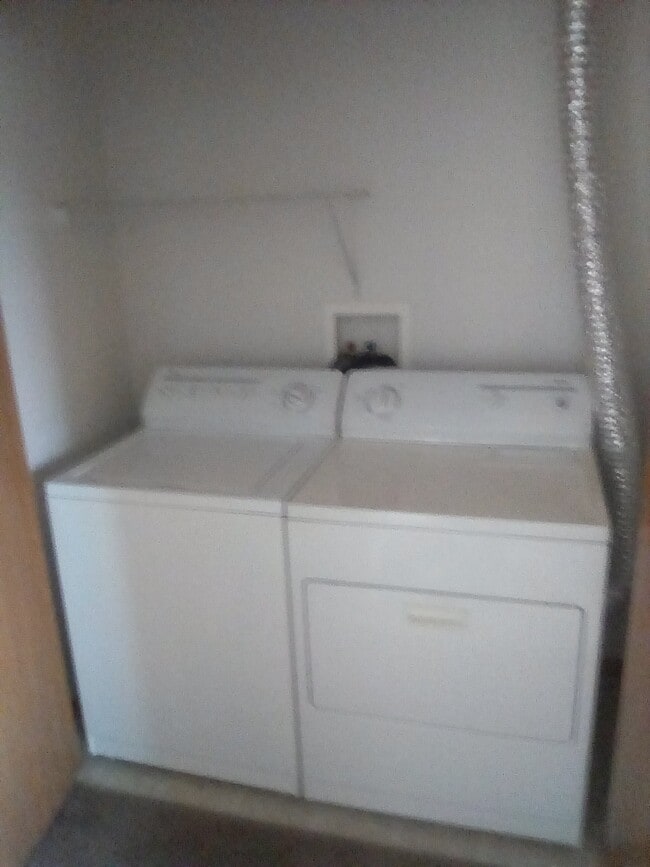 Photo - Highlands of Kensington Manor