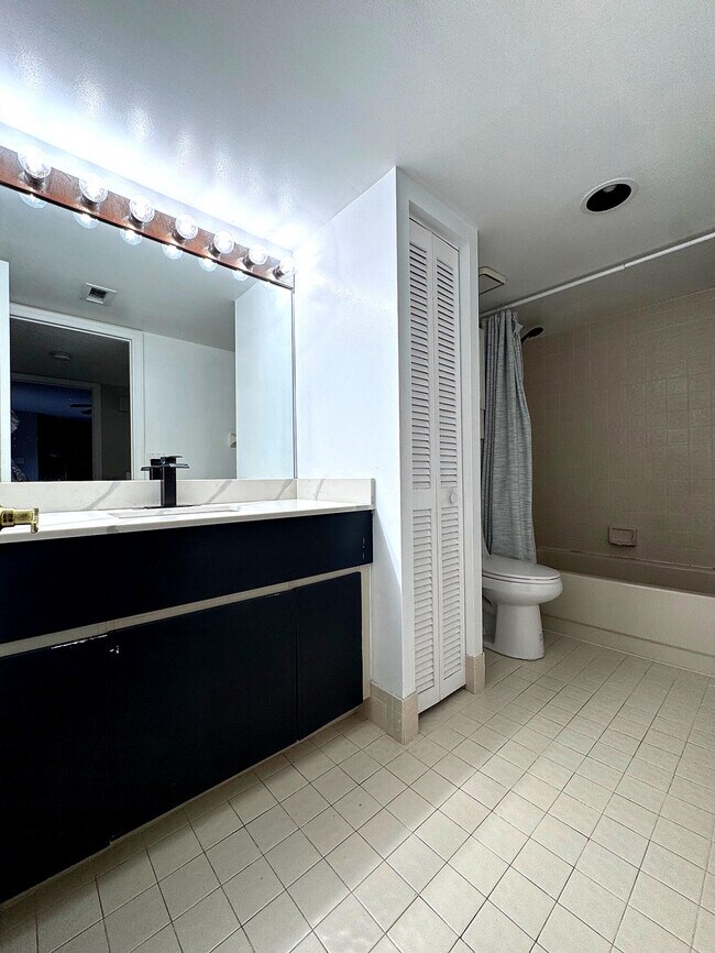 Photo - 1532 W Harmony Lake Cir