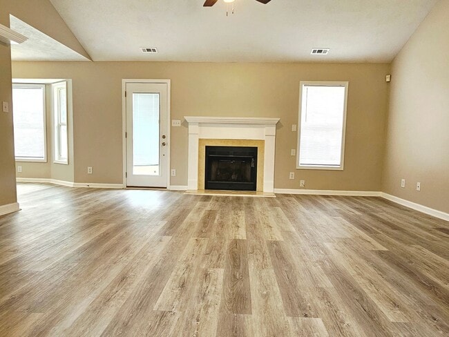 Photo - 7796 Buttonwood Ave
