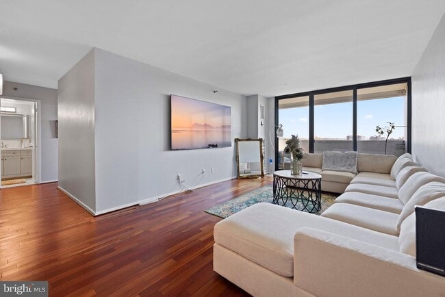 Building Photo - 5911 Edsall Rd Unit 1201ALEXANDRIA