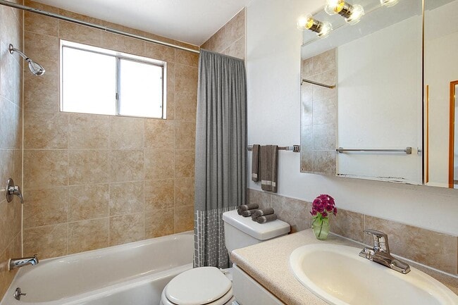 Photo - Berkshire Apartments