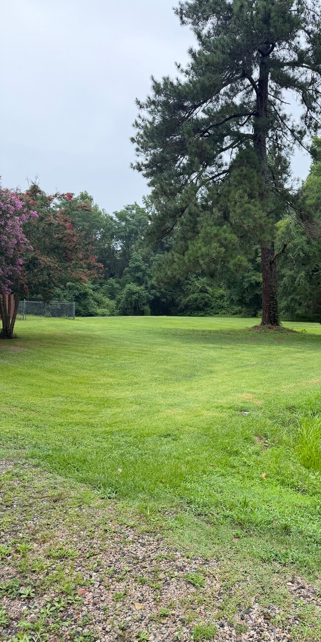 Photo - 2622 Red Oak Rd