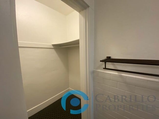 Photo - 2241 Fourth Ave