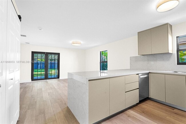 Photo - 136 NW 53rd St