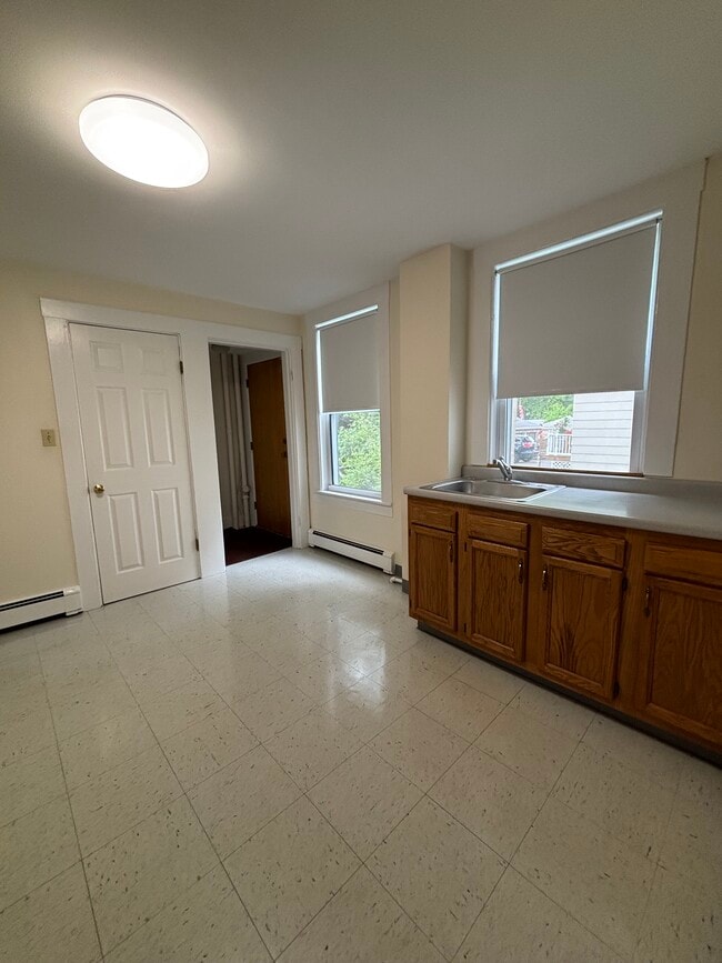 Photo - 203 Ash St Unit 1