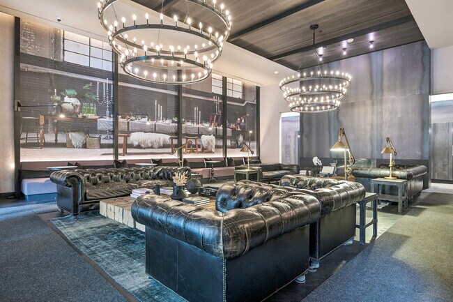 Photo - 505 Richmond St W