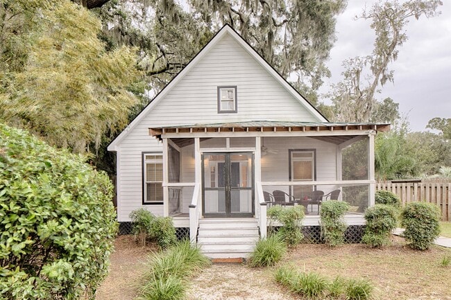 Photo - 3206 Robertson Ave