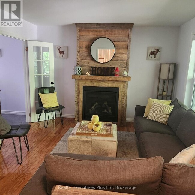 Photo - 21 Ivy Ln
