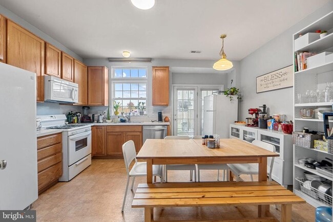 Photo - 44481 Watertown Terrace