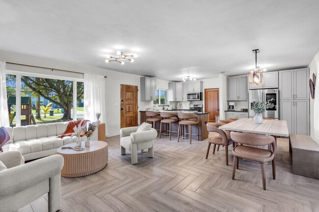 Building Photo - 535 N Biscayne River Dr Rental