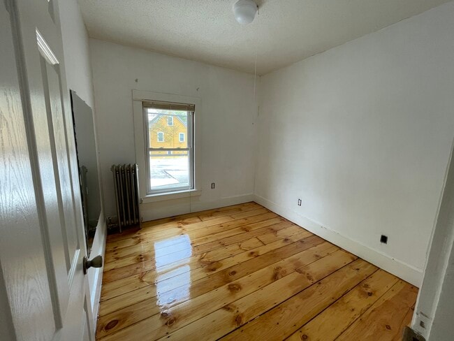 Photo - 32 Walnut St