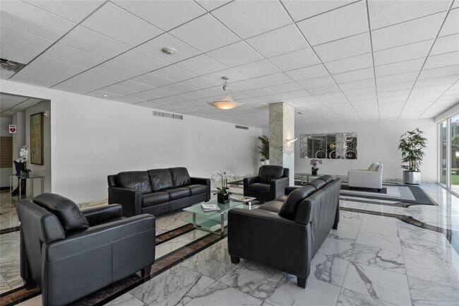 Photo - 3000 E Sunrise Blvd Unit #16F