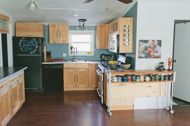 Photo - 400 Kings Hwy