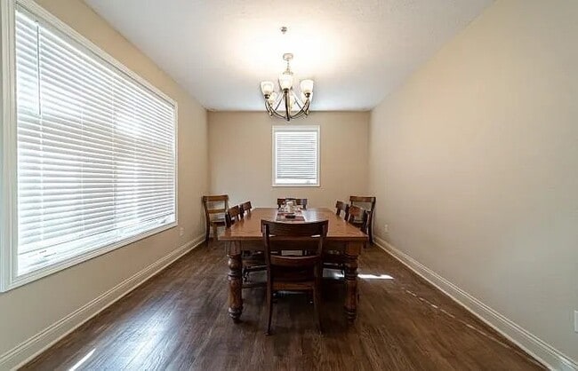 Photo - 627 N St Peter St Unit 1