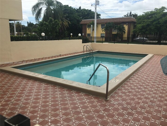 Photo - 555 NE 123rd St Unit 216-B