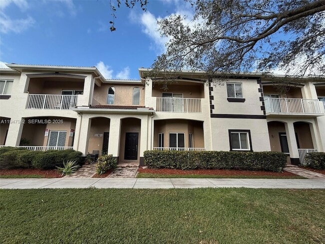 Building Photo - 1979 SE 23rd Terrace