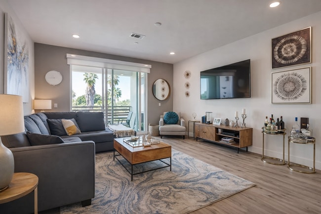 Photo - Ridgeway Apartments
