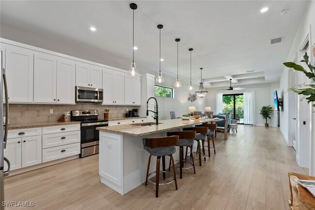 Photo - 3552 Hibiscus Ave