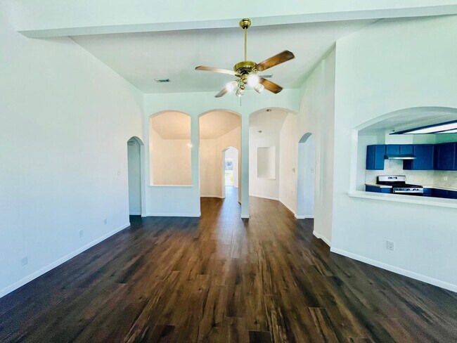 17002 Summer Hollow Dr