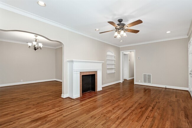 Photo - 6219 Penrose Ave