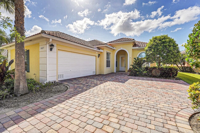 Photo - 11427 SW Rockingham Dr