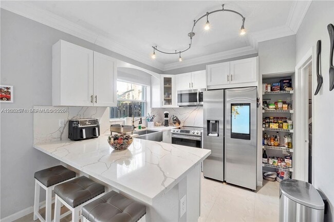 Photo - 4960 SW 136th Ave