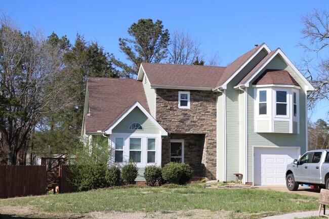 Photo - 2345 Ashford Dr