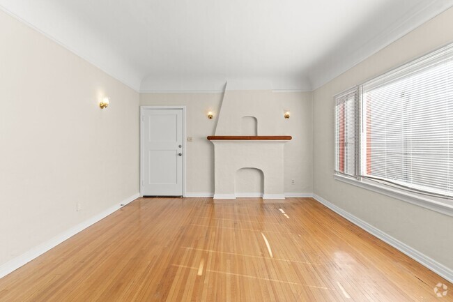 Building Photo - 1715 Termino Ave Unit # 5 Rental