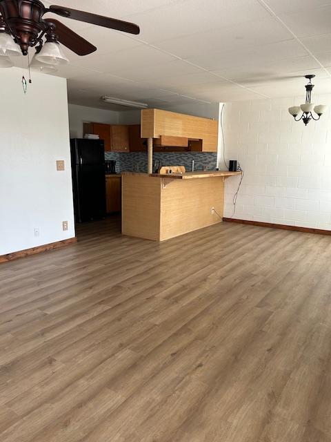 Photo - 633 N Commercial St