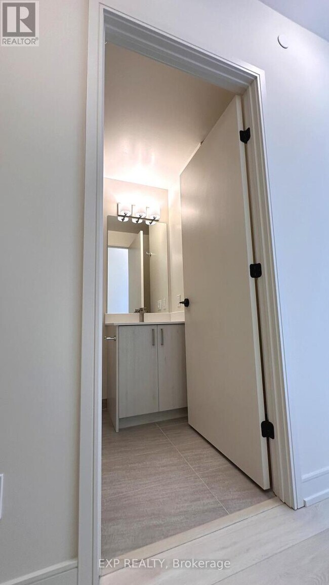 Photo - 8020 Derry Rd Unit 1909