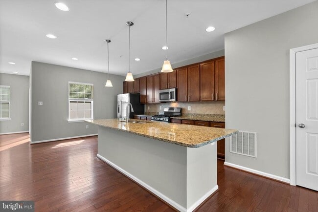 Photo - 6704 Saw Mill Ct