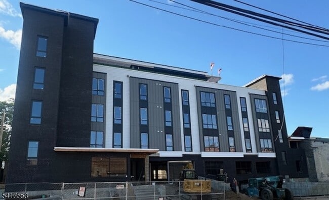 Building Photo - 50 E 23rd St Unit 407