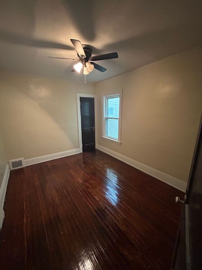 Photo - 13513 Benwood Ave Unit 13513 Benwood Ave #1