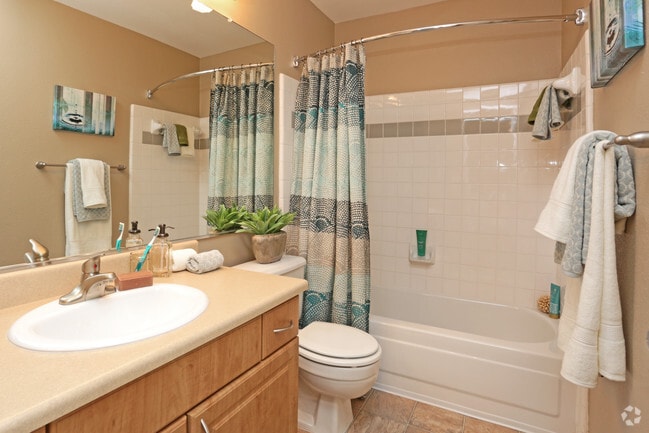 Interior Photo - Rosemeade at Olympus Pointe Rental