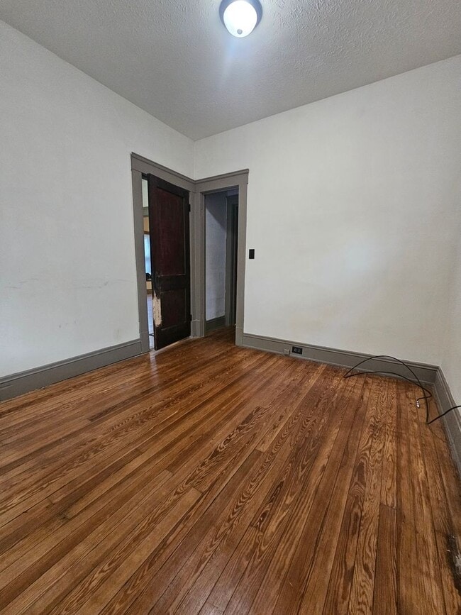 Photo - 3913 Henritze Ave Unidad 3913 Henritze DOWN