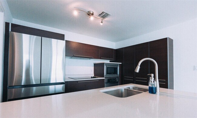 Photo - 1900 N Bayshore Dr Unit 2312