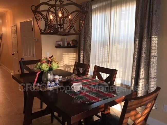 Photo - 322 Weeping Willow Way