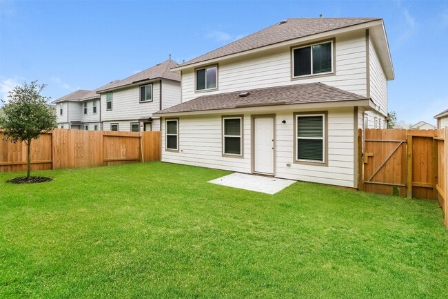 Photo - 2161 Middle Rdg Dr