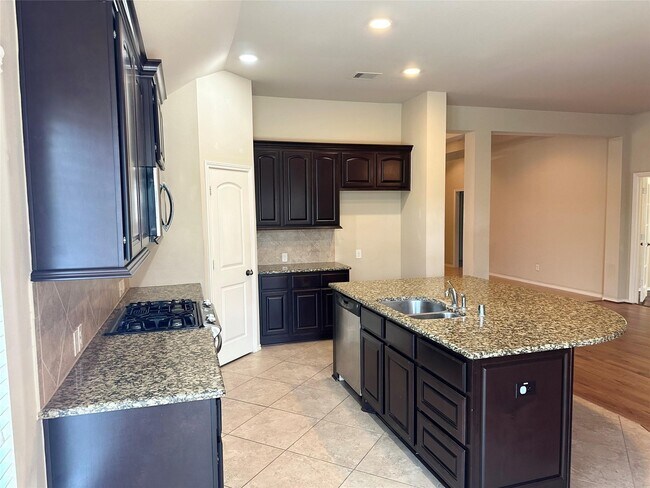 Photo - 5526 Stoneridge Ct