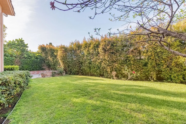 Photo - 17333 San Jose St Unidad 107