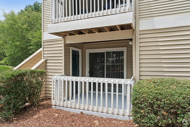 Serendipity 2BR, 2BA - 940SF - Patio