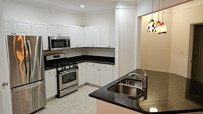 Photo - 23 Arch Pl Unit 273