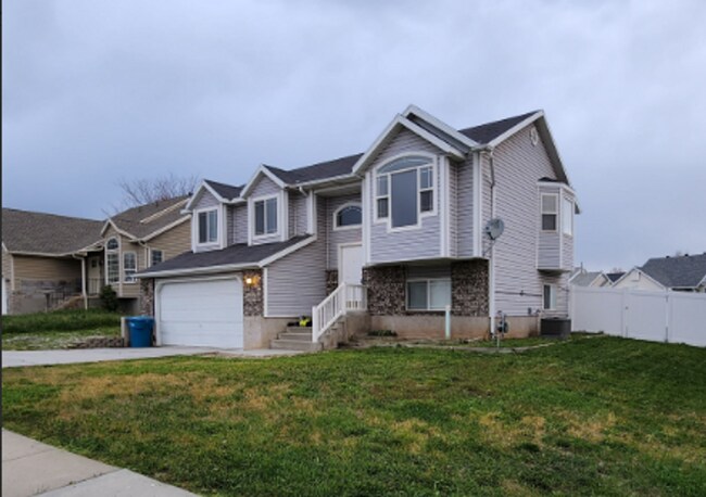 5 Bedroom Riverdale Home. - 5 Bedroom Riverdale Home.