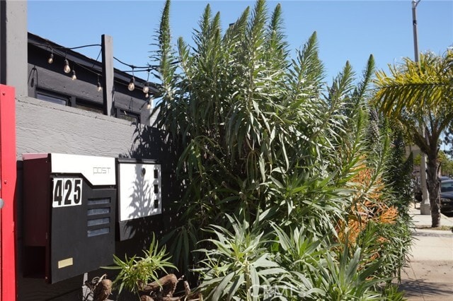 Building Photo - 425 Venice Way