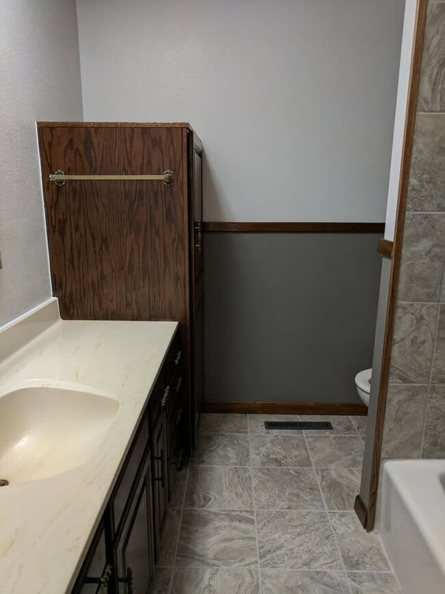 Photo - 107 Spruce St