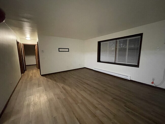 2241 Luann Ln