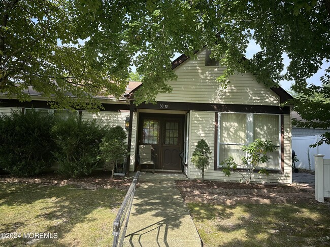 Photo - 805A Westminster Ct House