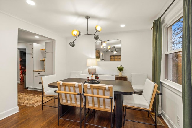 Photo - 2314 Deerwood Rd