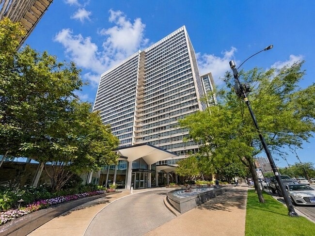 Photo - 3550 N Lake Shore Dr Unit 1806