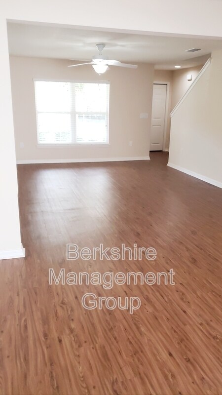 Photo - 1012 Dossey Oaks Ln